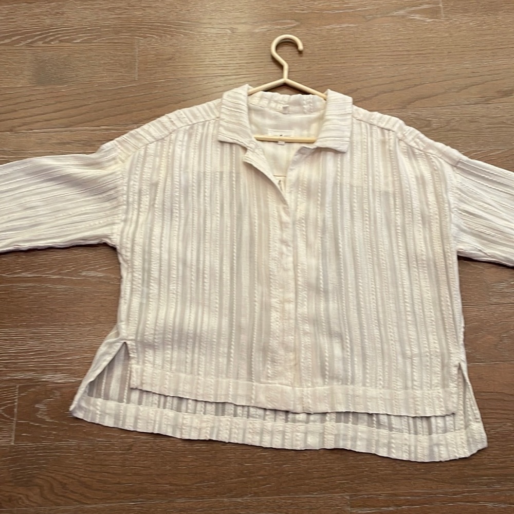 Lou & Grey blouse. 3/4 sleeve. Slightly sheer.